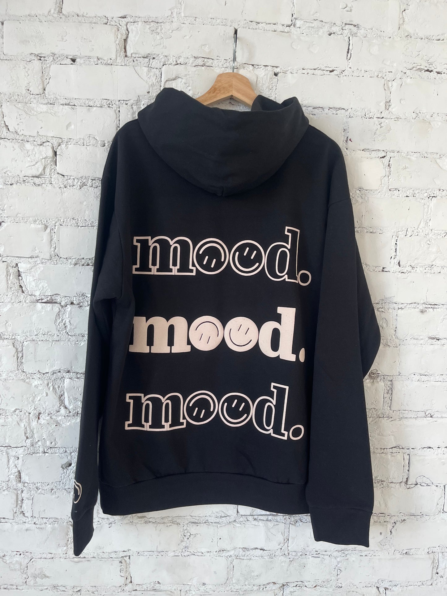 mood.hoodie.black.premium